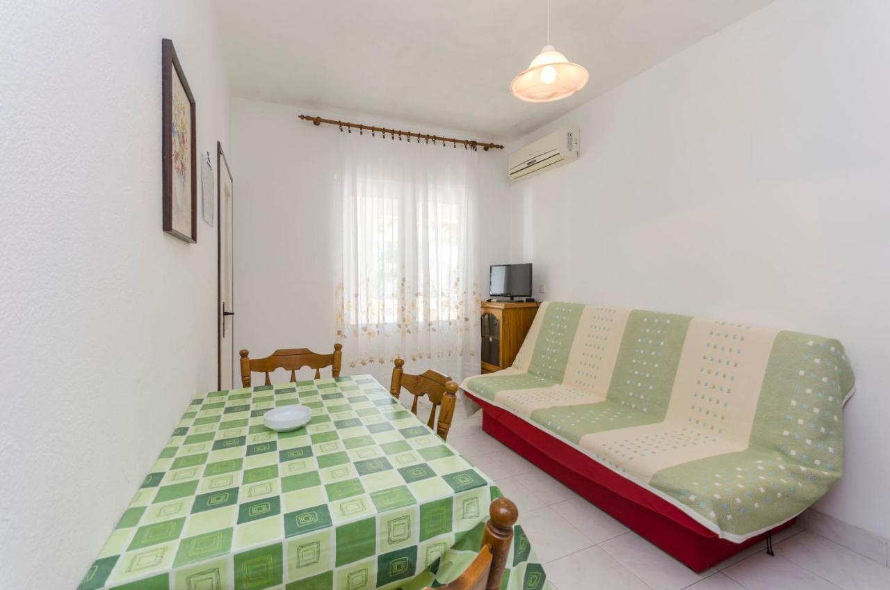 Apartment Niko Vodice Exteriör bild